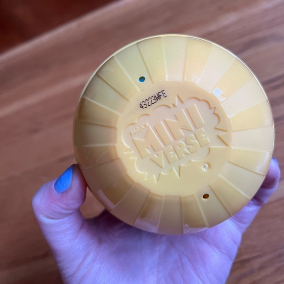 Miniverse Dinosaur Crunchy Tacos Diner Series 3 NWT - Picture 1 of 3